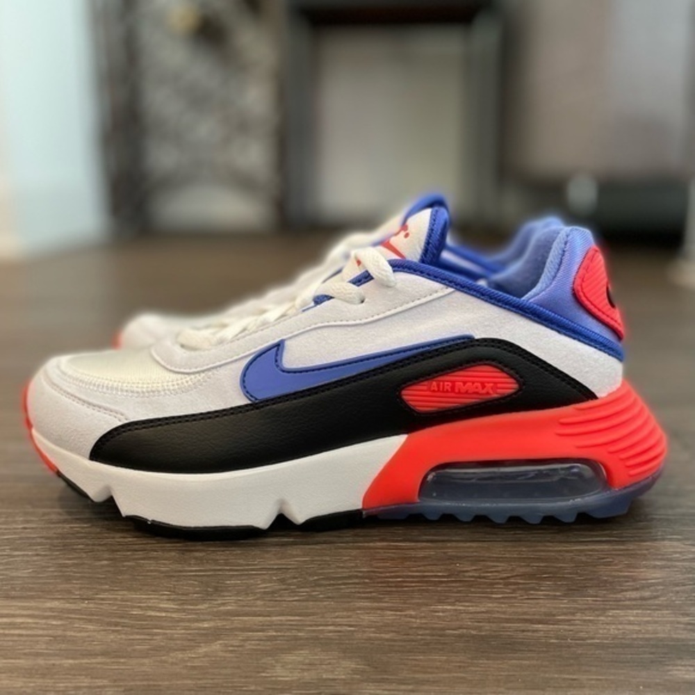 Nike Air Max 2090 sz 6Y